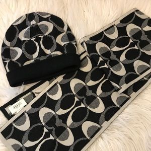 Coach Winter hat and Scarf never used.